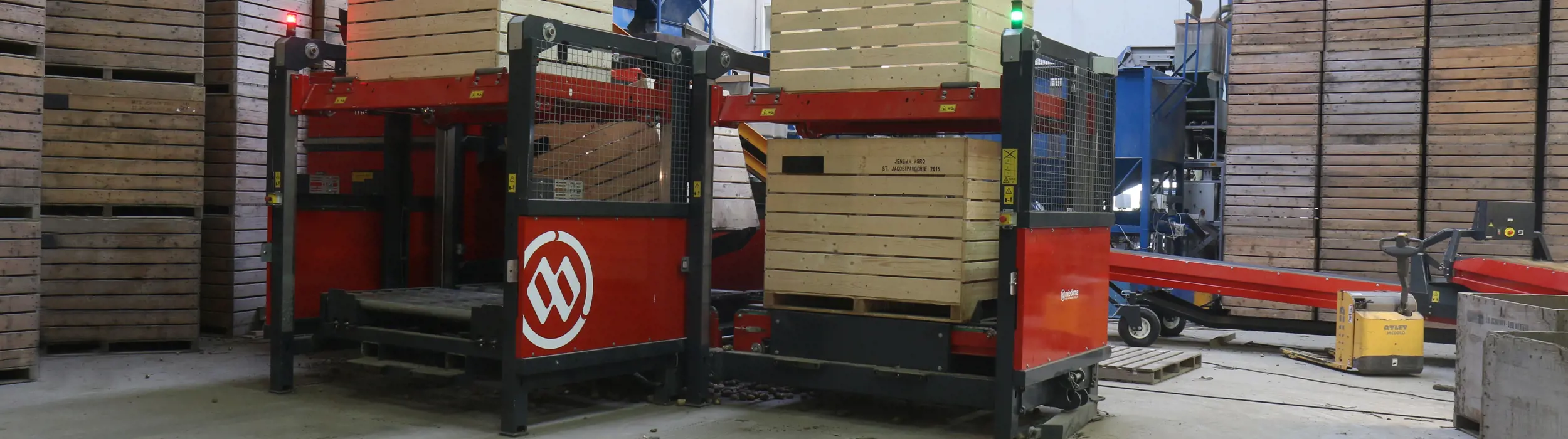 Kistenfüller mit einer Kapazität von mehr als 80 Kisten pro Stunde